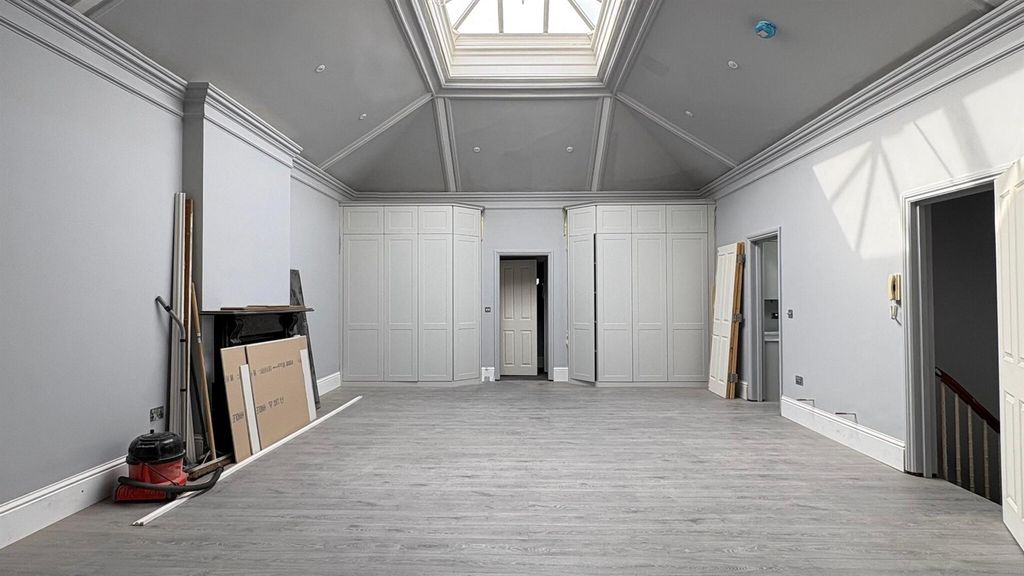 Property photo 2 of 13 Tff1Roland6.Jpg