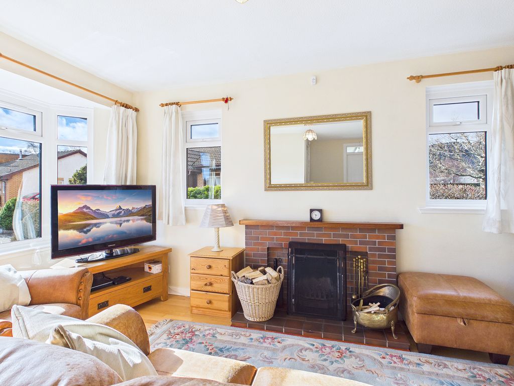 Property photo 3 of 28