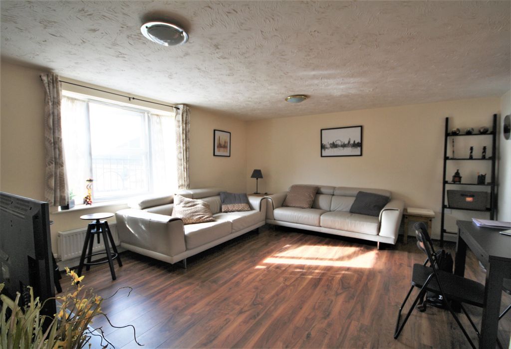 Property photo 2 of 8 Img_2874