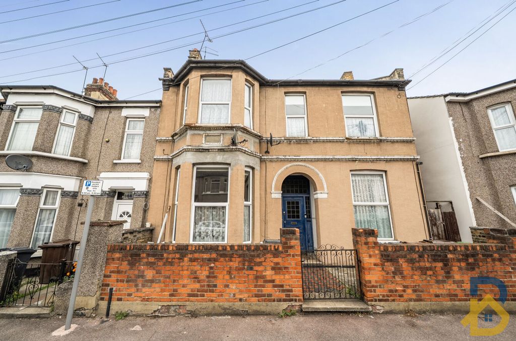 Property photo 1 of 14