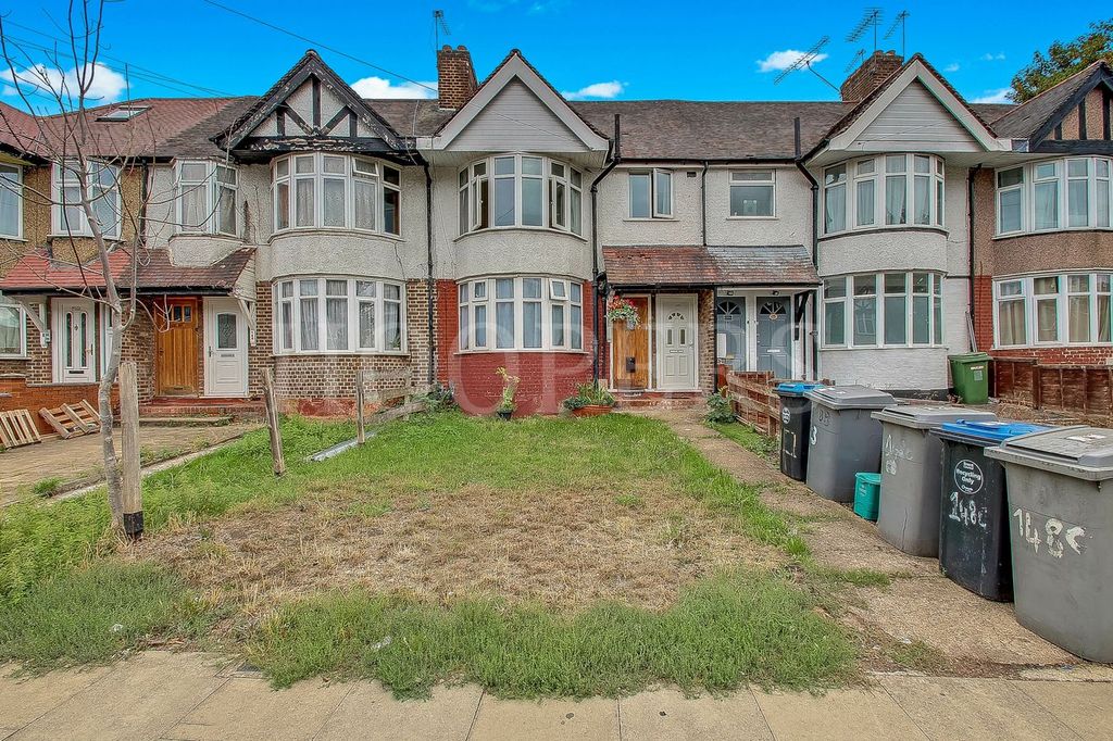 Property photo 1 of 8