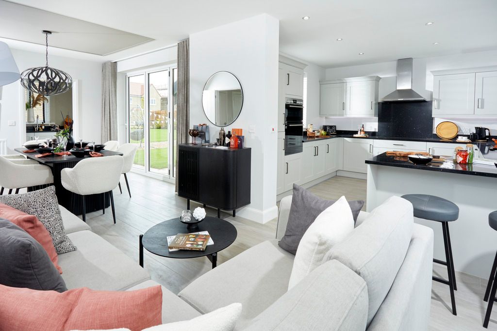 Property photo 2 of 7 Bh_Yhb_Sv_Kitchendiner01