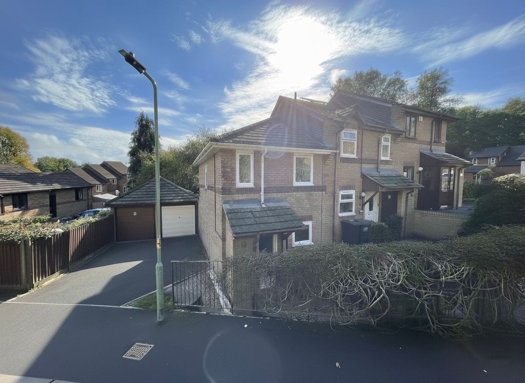 Property photo 1 of 17 Photo 18