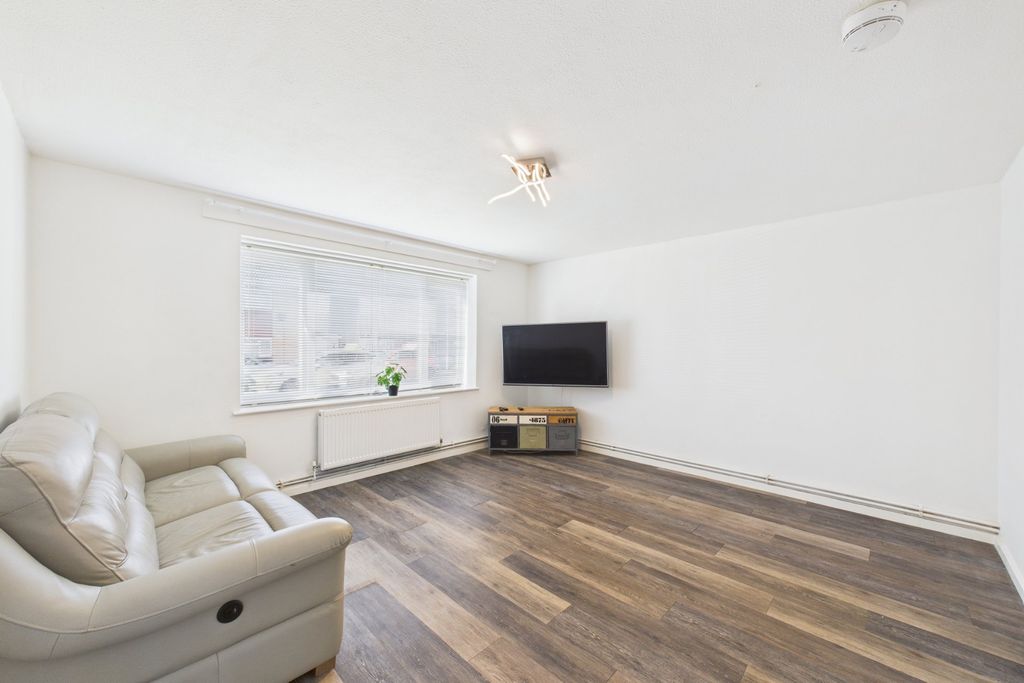 Property photo 2 of 9 Picture No. 02