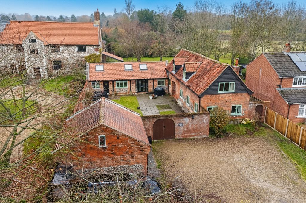 Property photo 1 of 31