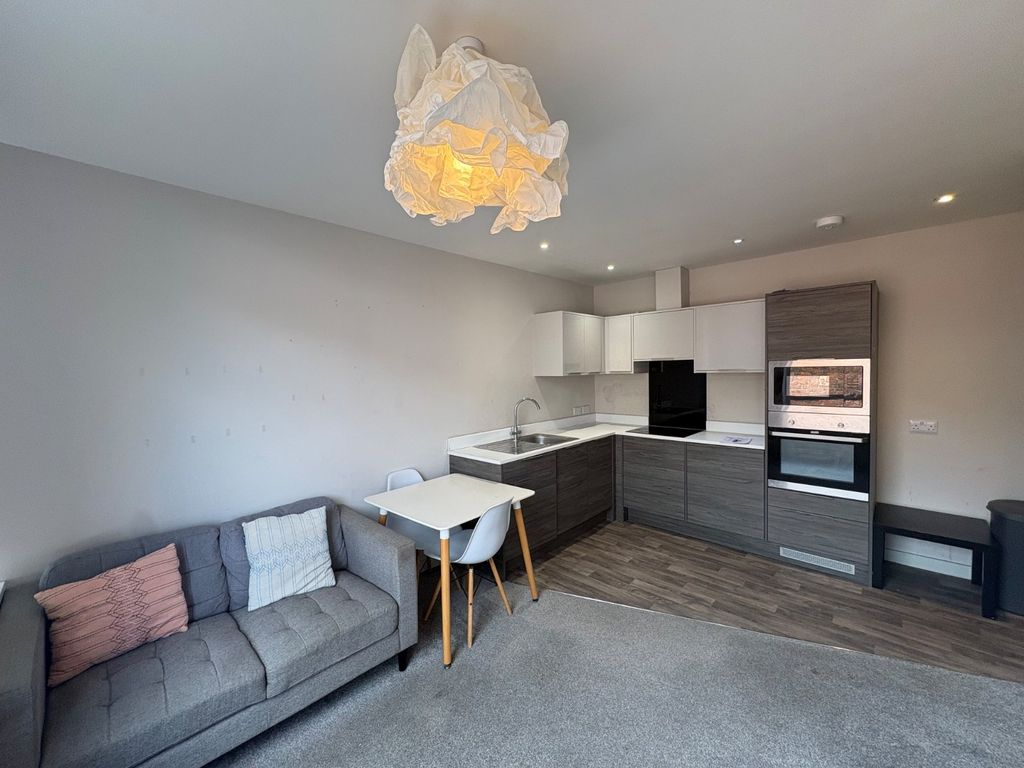 Property photo 2 of 6 Lounge And Kichen
