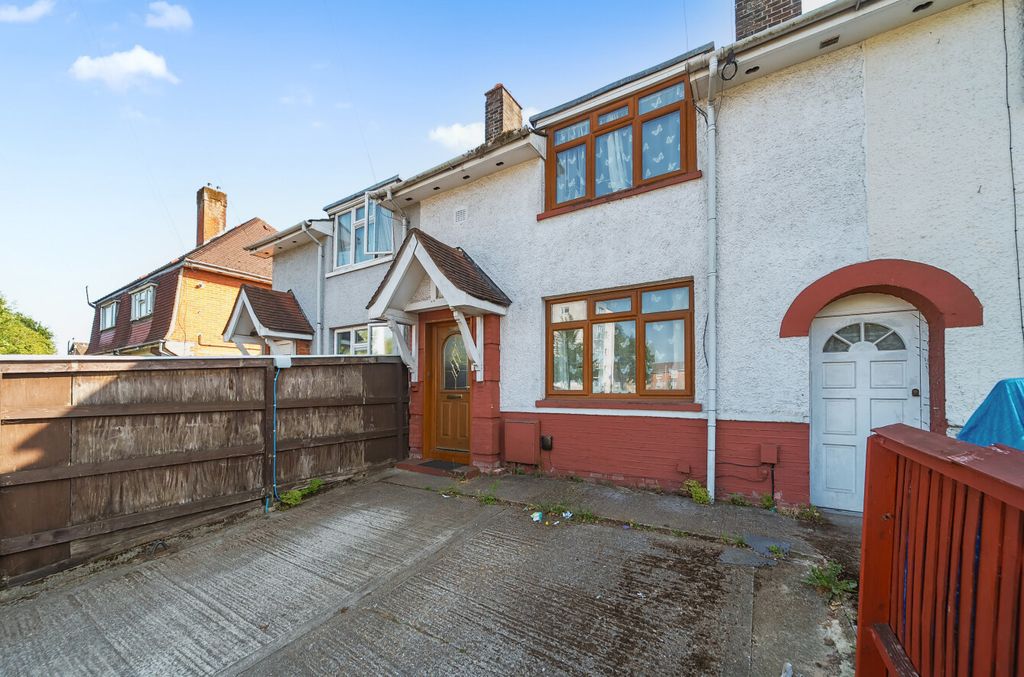 Property photo 1 of 14 1309586-1-685048A...