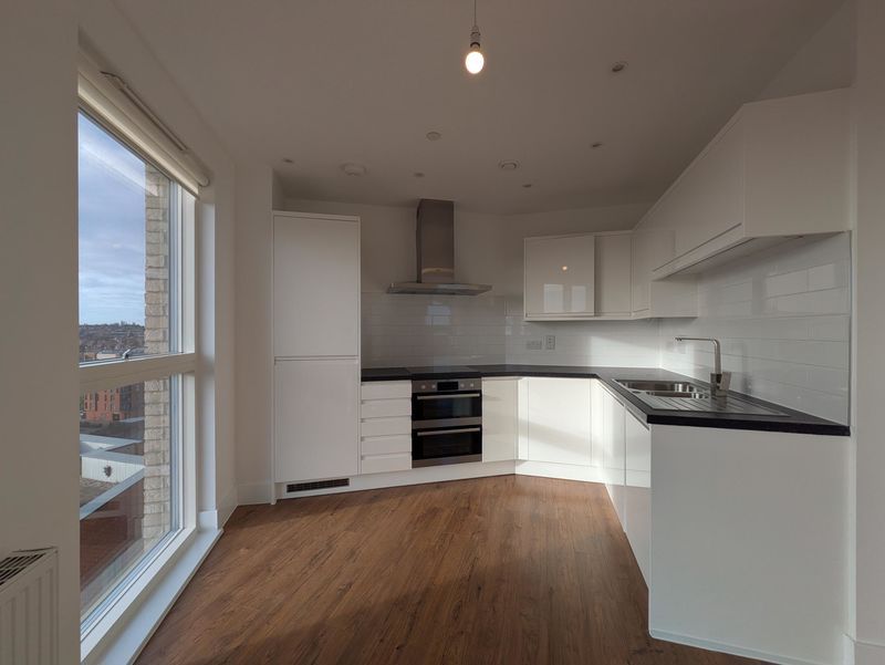 Property photo 2 of 5 Photo 4