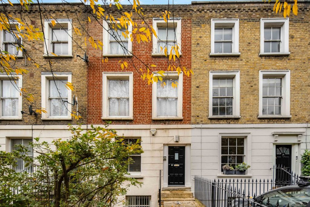 Property photo 1 of 18 Exterior