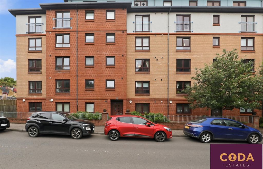 Property photo 1 of 27 Firhill 3.Jpg