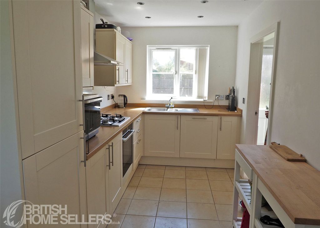 Property photo 2 of 21 Picture No. 69