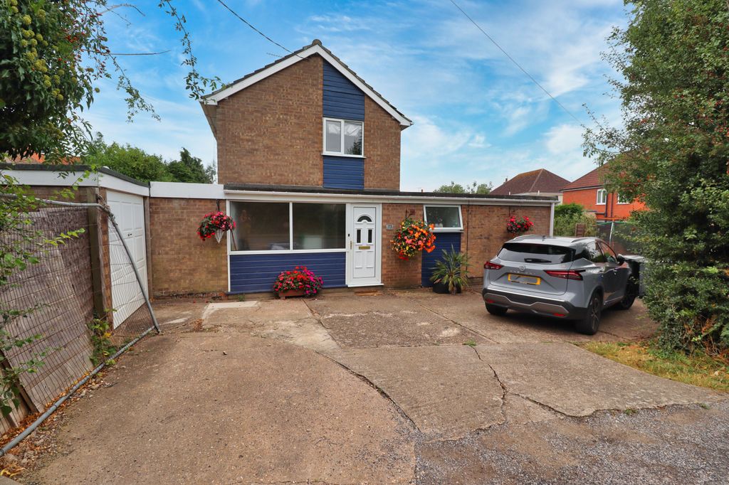 Property photo 1 of 13 Img_0982 (1)