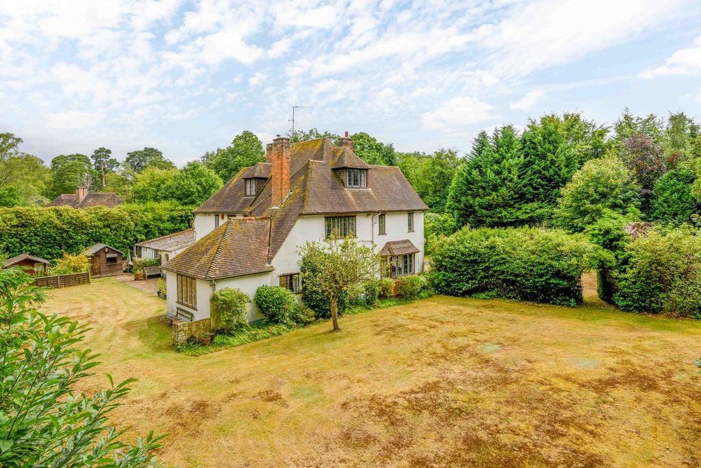 Property photo 2 of 23