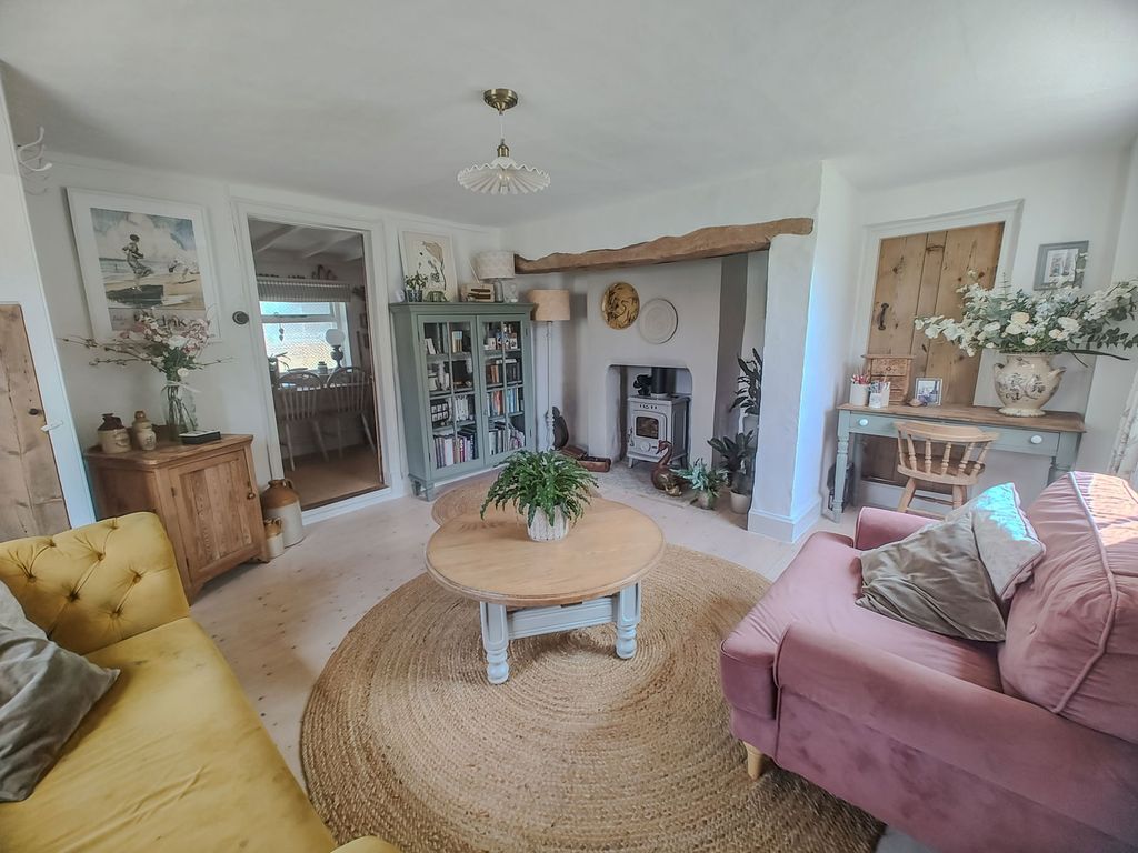 Property photo 3 of 40