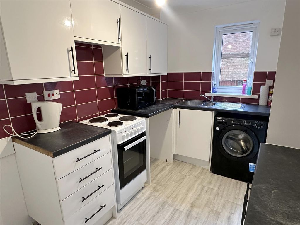 Property photo 3 of 12 Img_0194.Jpg