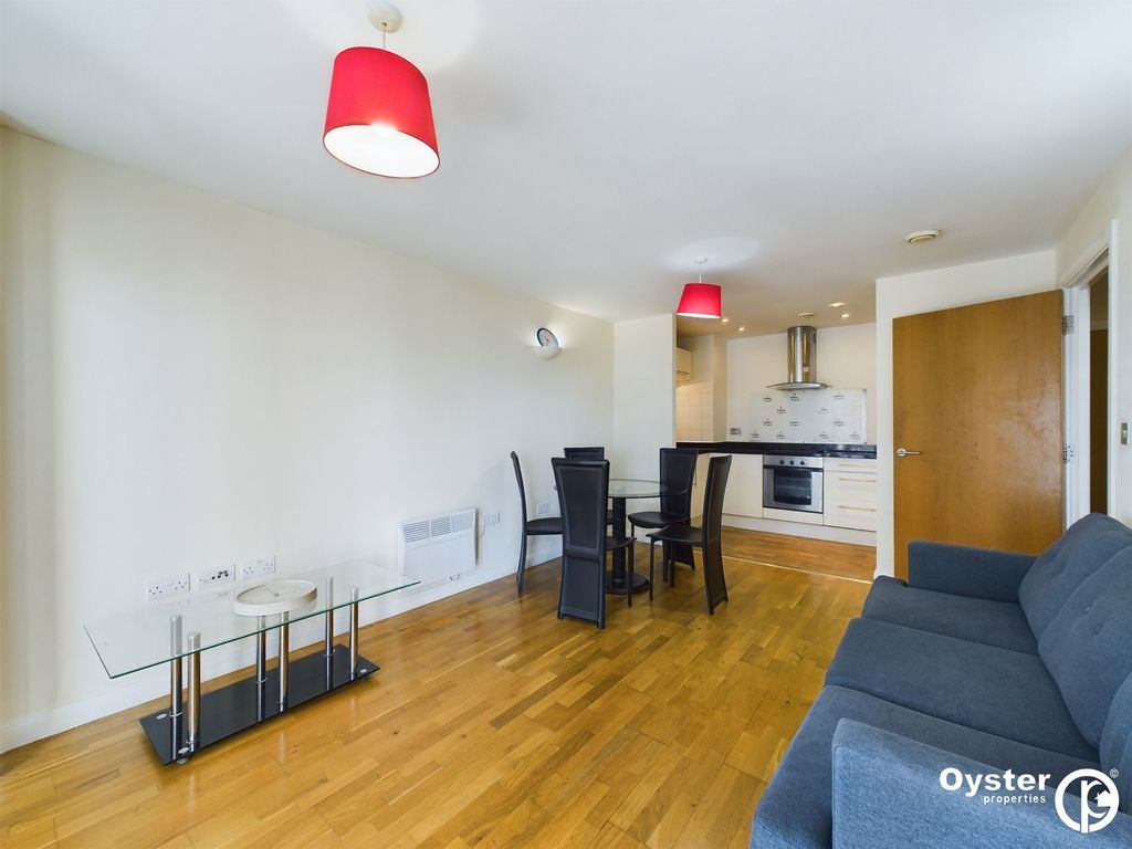 Property photo 3 of 11