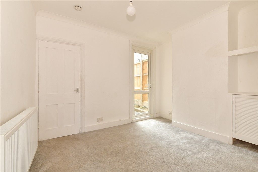Property photo 3 of 10 Dining Room