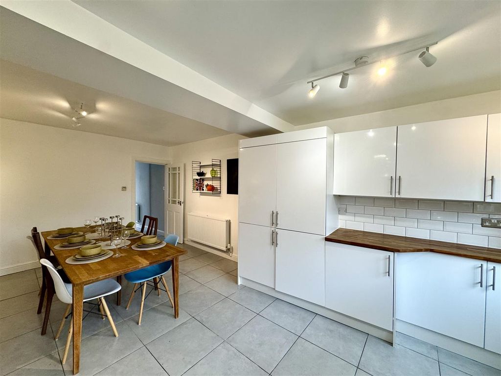Property photo 3 of 16 Open Plan Kitchen/Dining Room