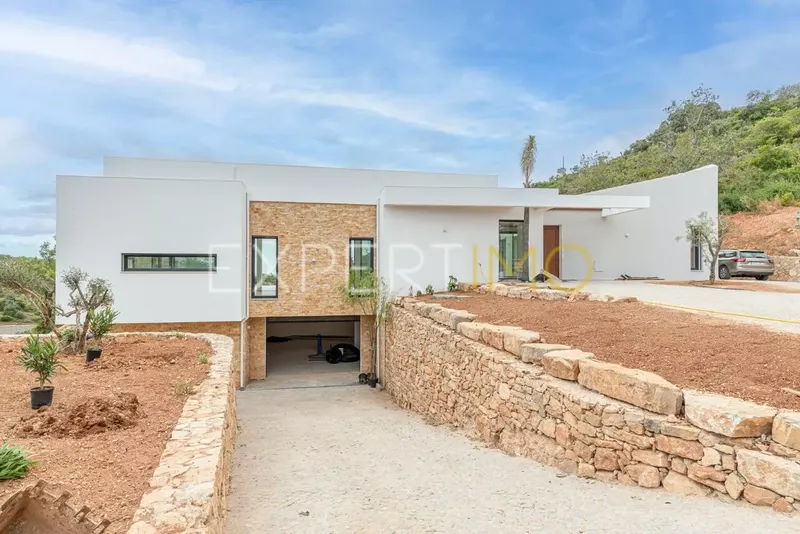 Property photo 3 of 25 Img 2