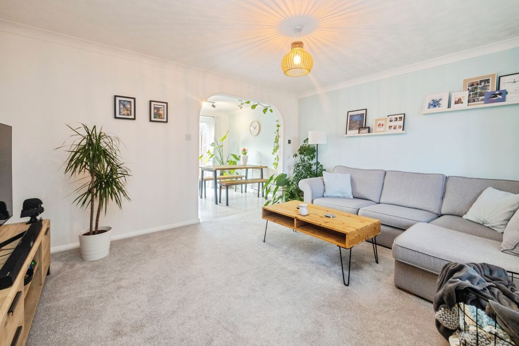 Property photo 3 of 12 Living Room