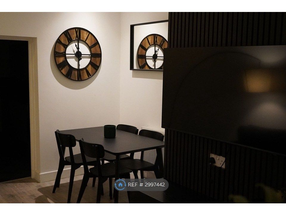 Property photo 1 of 31