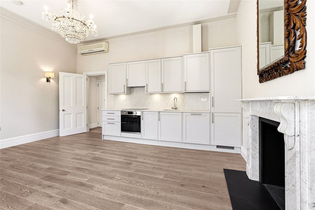 Property photo 2 of 10 Reception Room
