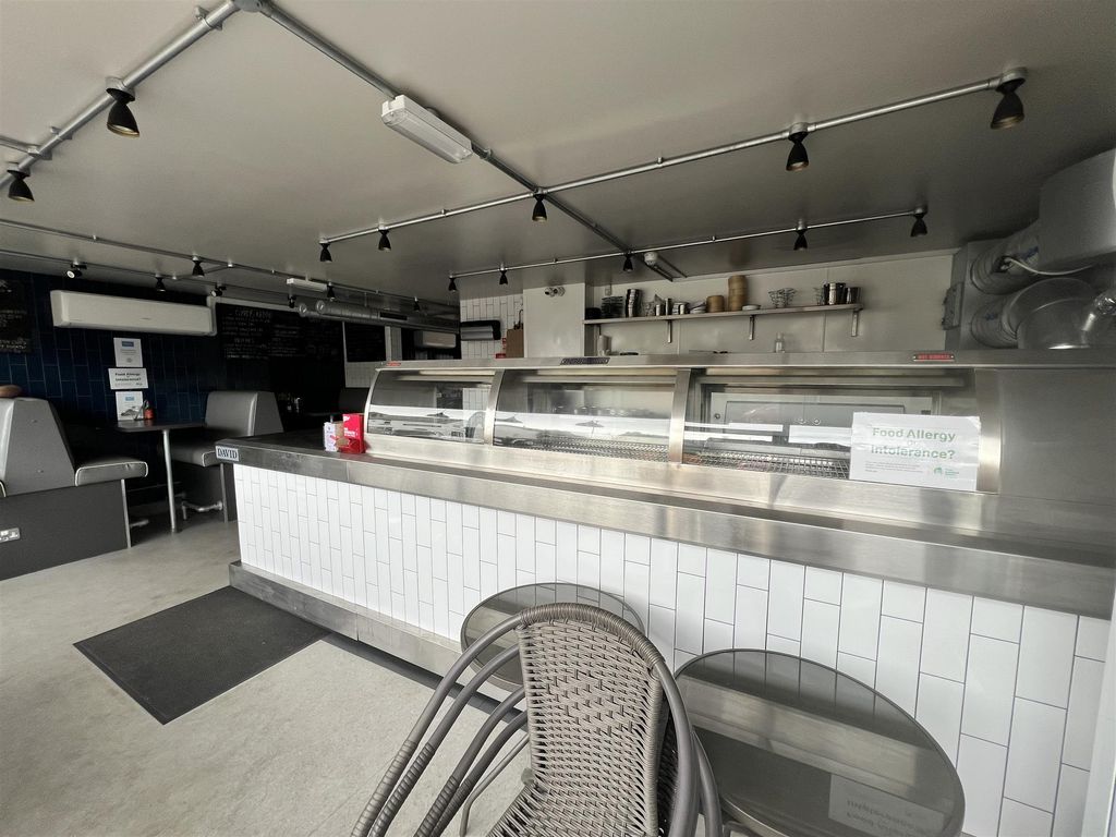 Property photo 2 of 8 Photo 1