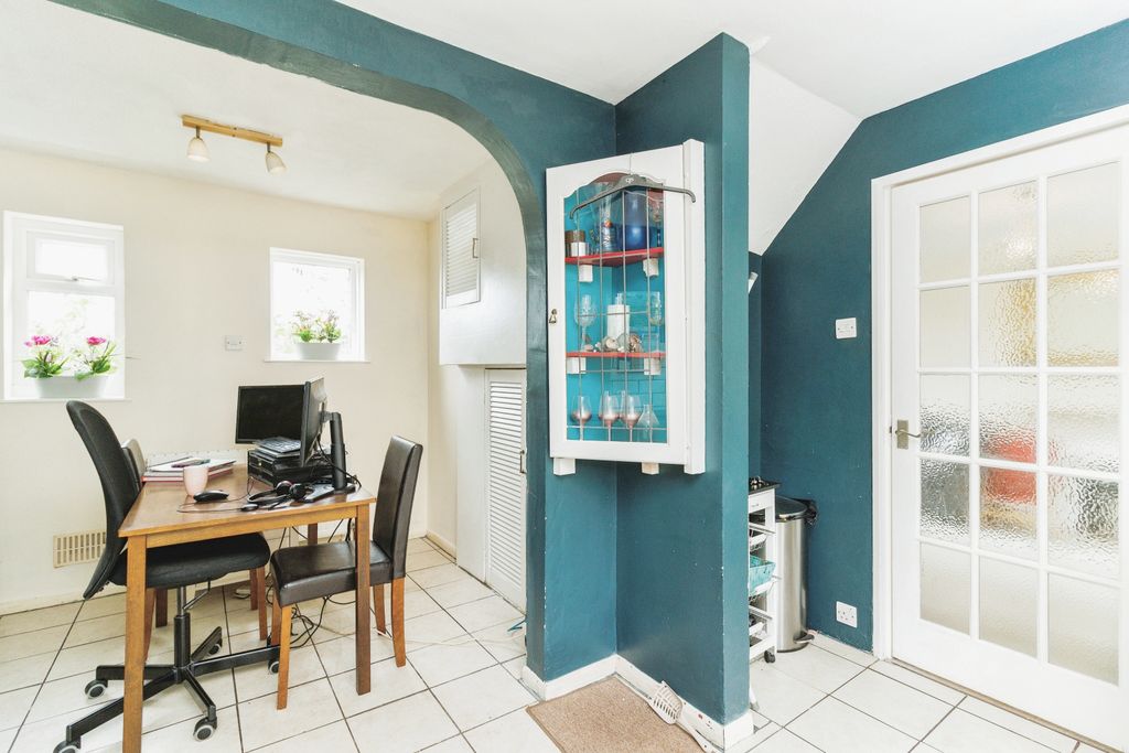 Property photo 3 of 16 Kitchen/Dining Room