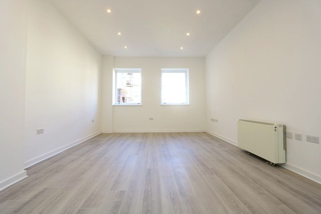 Property photo 2 of 11 Picture No. 09