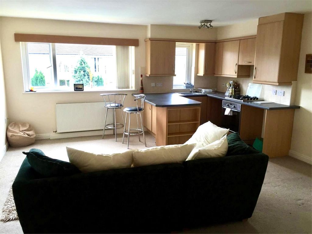Property photo 2 of 9 Kitchen/Living Area