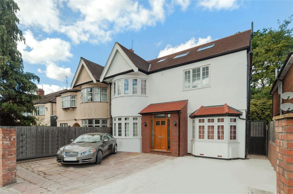 Property photo 1 of 6