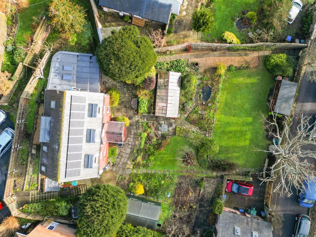 Property photo 2 of 25 4797423