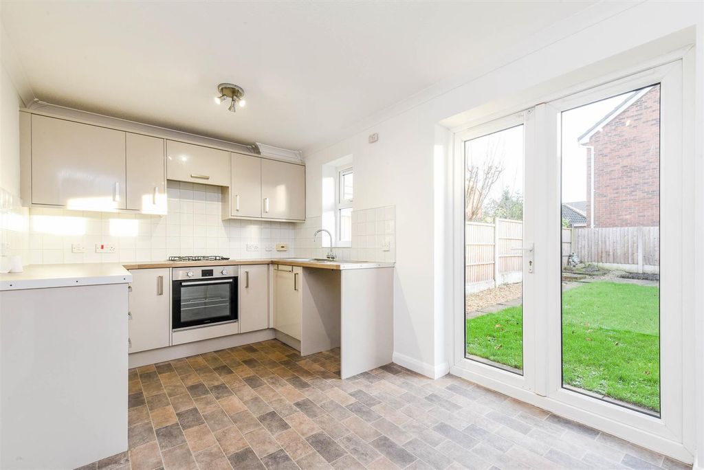 Property photo 3 of 21 Kitchen/Diner