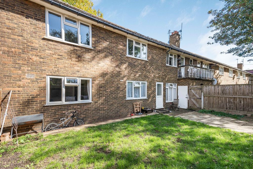 Property photo 1 of 12