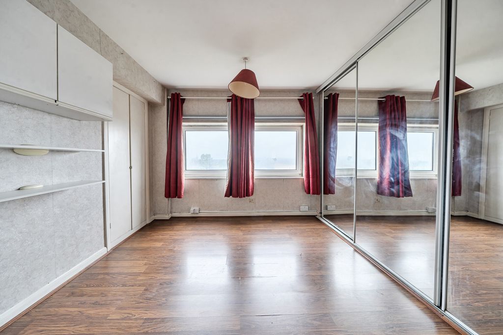 Property photo 1 of 13 1397611-3-6966368...
