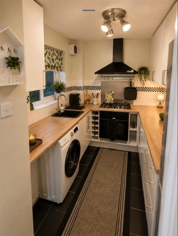 Property photo 2 of 17 Kitchen 1.Jpg