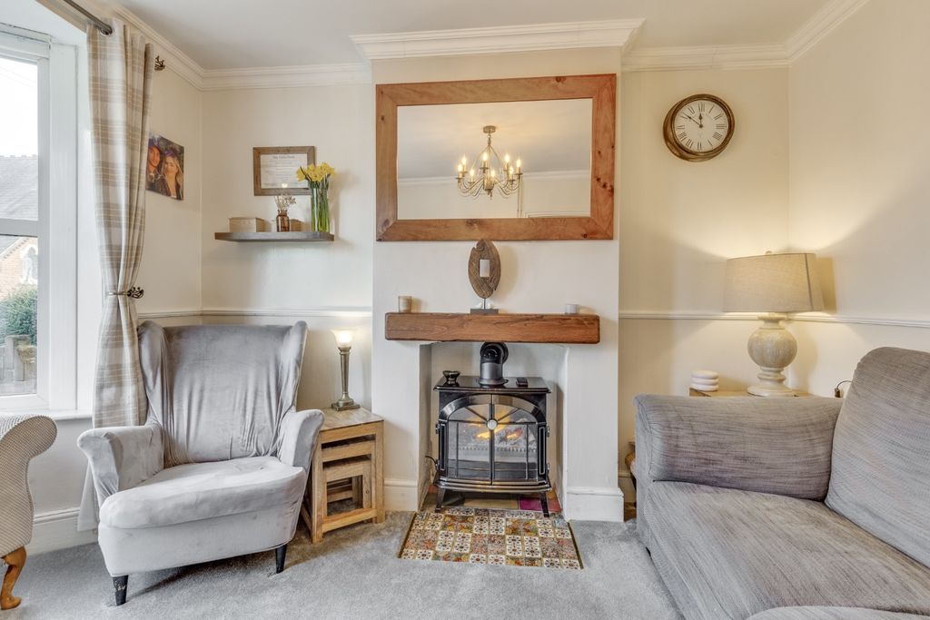 Property photo 2 of 21 3953187