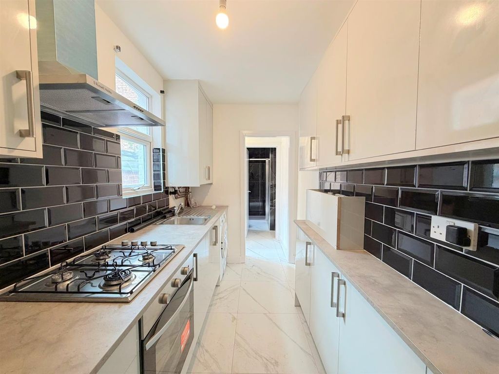 Property photo 1 of 15 Kitchen