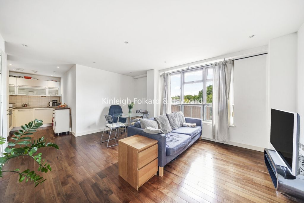 Property photo 1 of 9 71Cf73F8-0216-4A9B-A