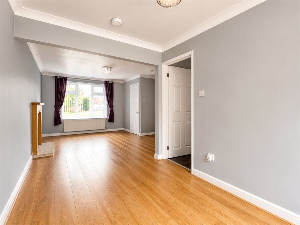 Property photo 3 of 12 Picture No. 28