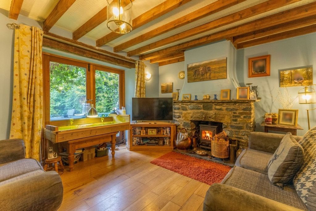 Property photo 3 of 26