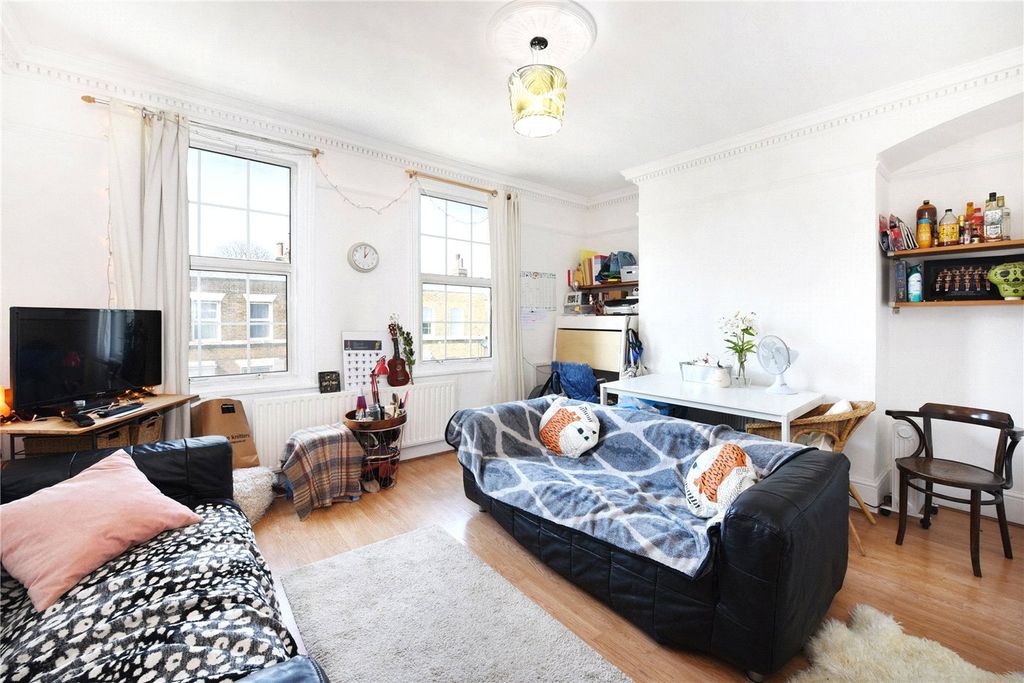 Property photo 2 of 6 Picture No. 01