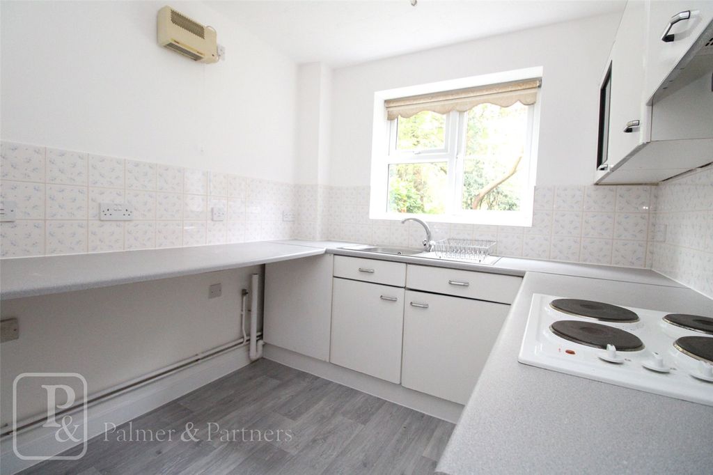 Property photo 3 of 6 Picture No. 06