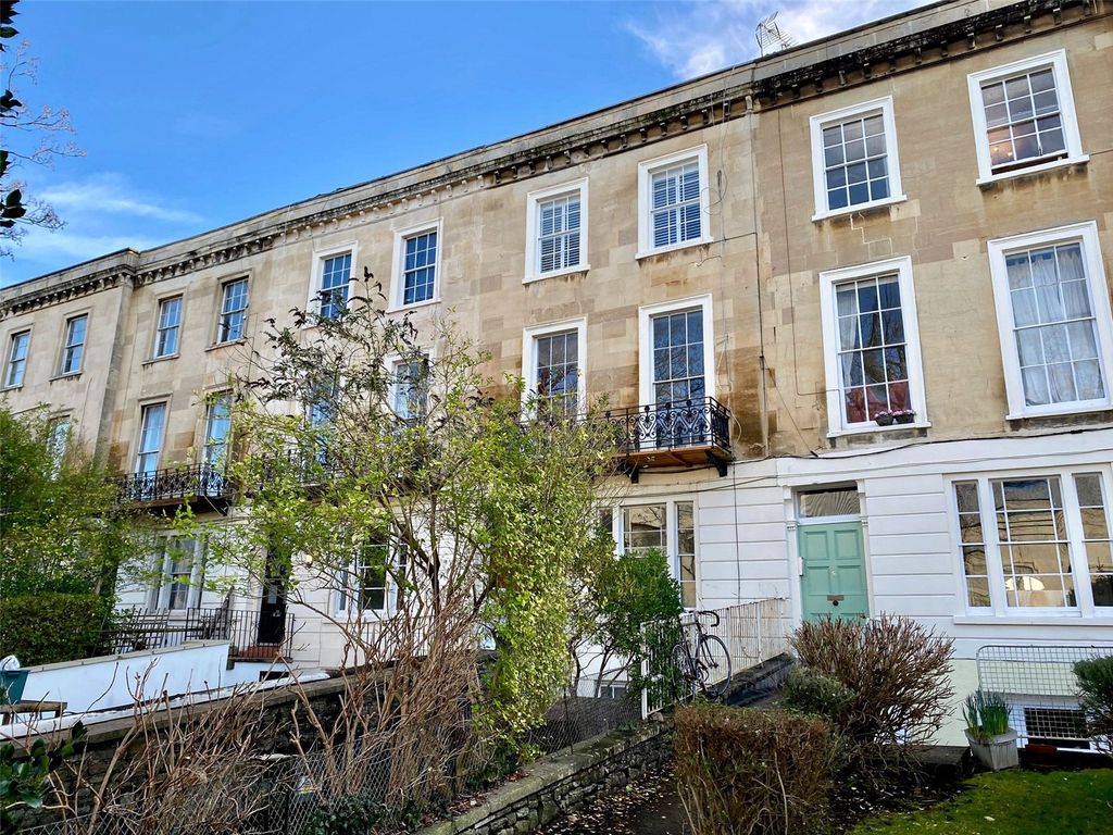 Property photo 1 of 38 Picture No. 41