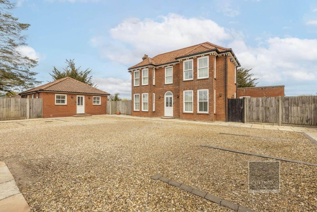 Property photo 1 of 27