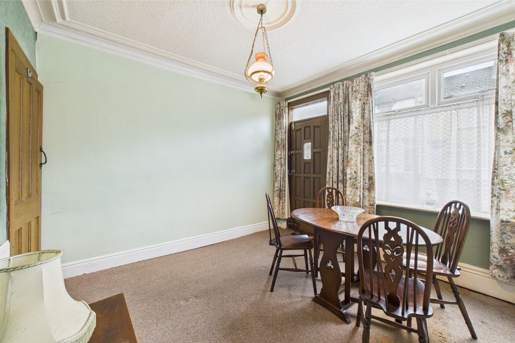 Property photo 3 of 13 Dining Room