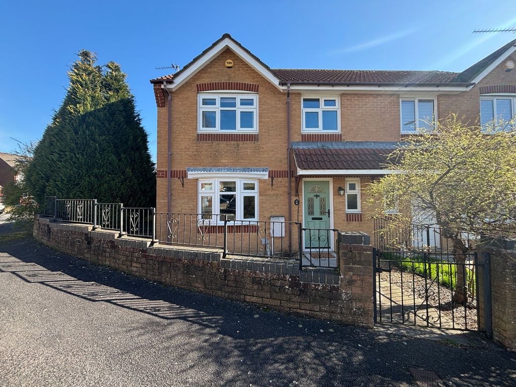 Property photo 1 of 35