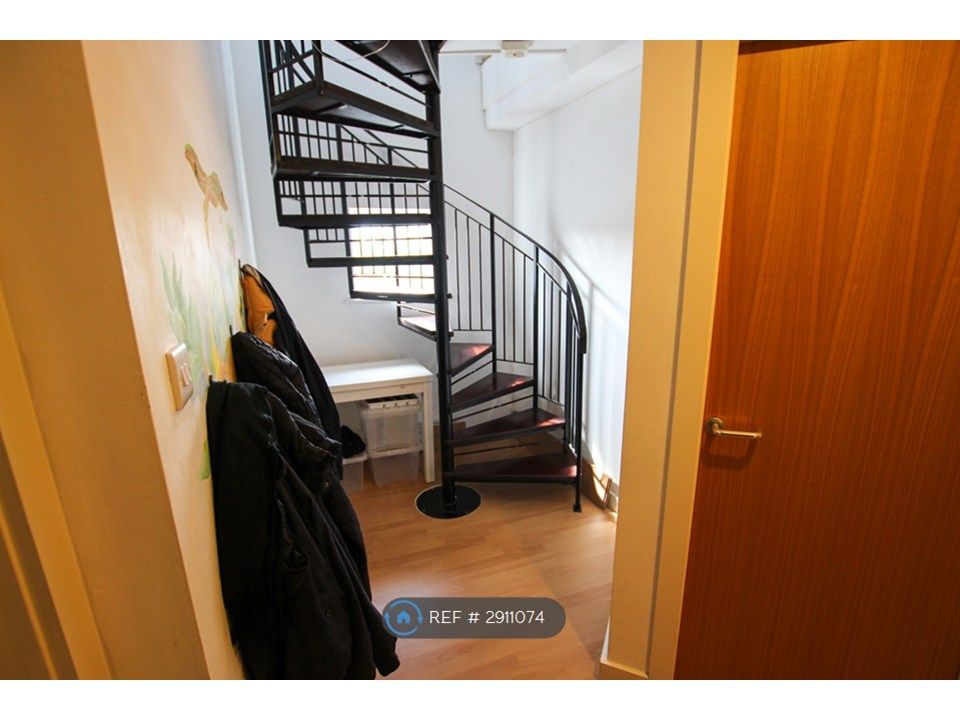 Property photo 3 of 25