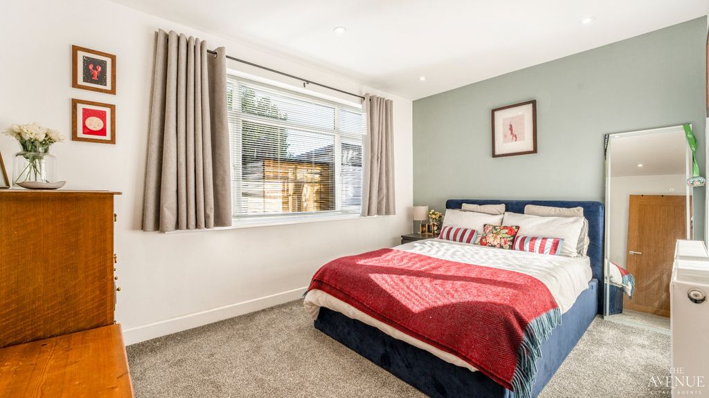 Property photo 2 of 22 4581725