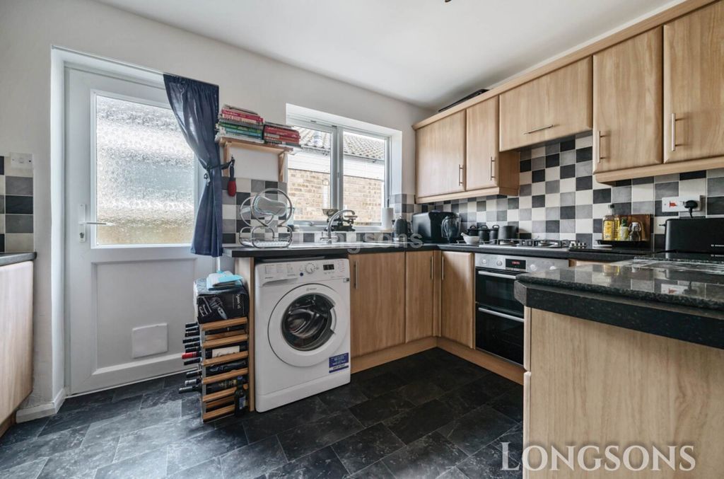 Property photo 2 of 15